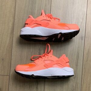 WMNS AIR HUARACHE RUN